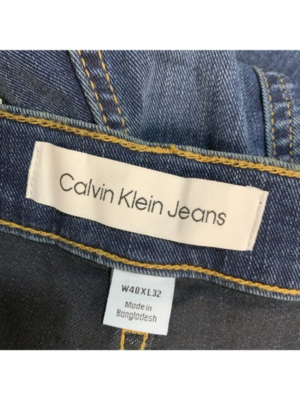 NWT Calvin Klein Men's W40 L32 Straight Jeans Blue Medium wash
